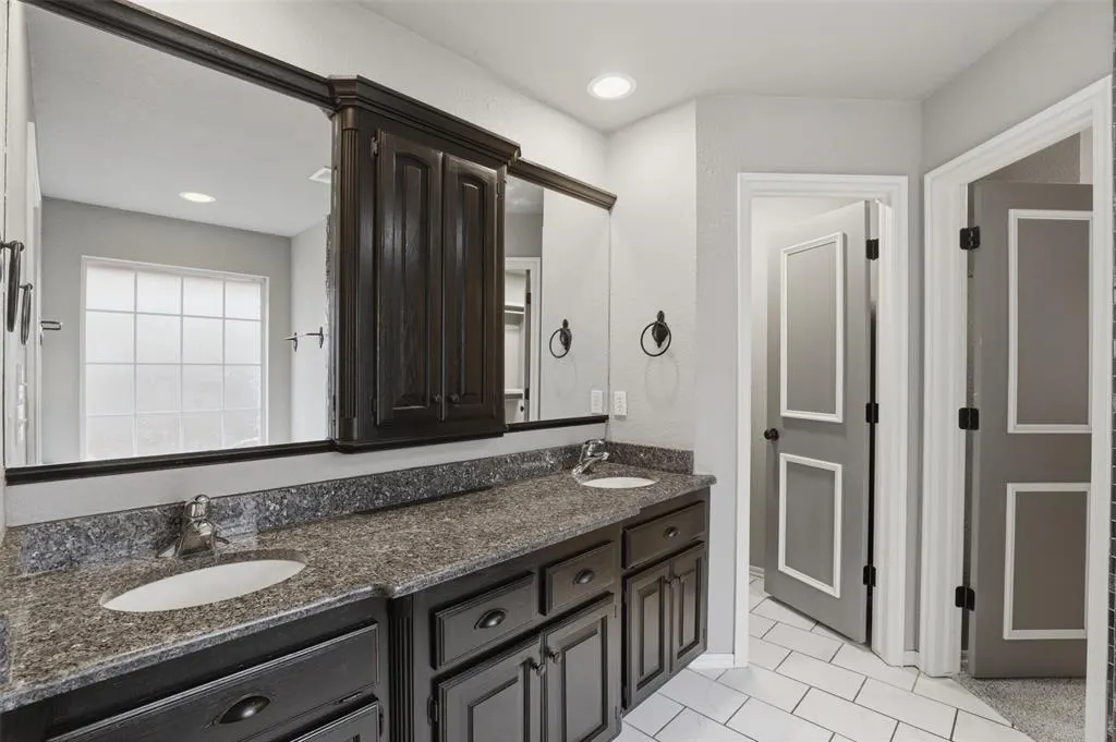 Photo 16 — 704 N Remington Way, Mustang, OK 73064