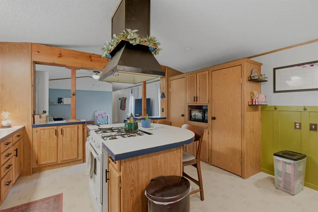 Photo 11 — 506 E Van Buren Street, Crescent, OK 73028