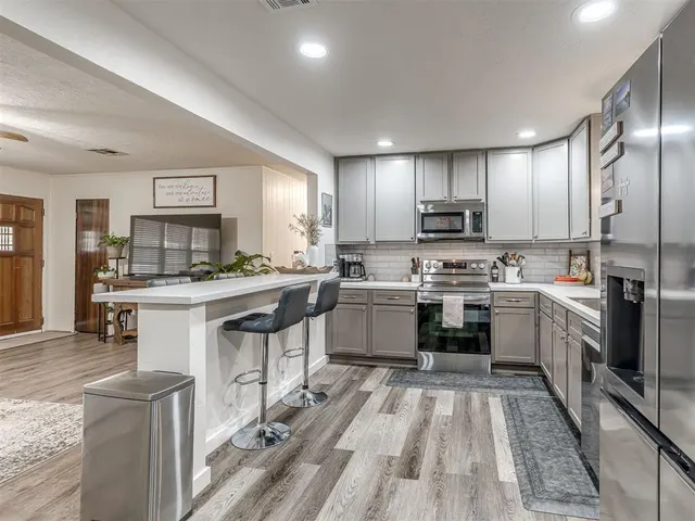 Photo 8 — 105 NW 7th Street, Minco, OK 73059