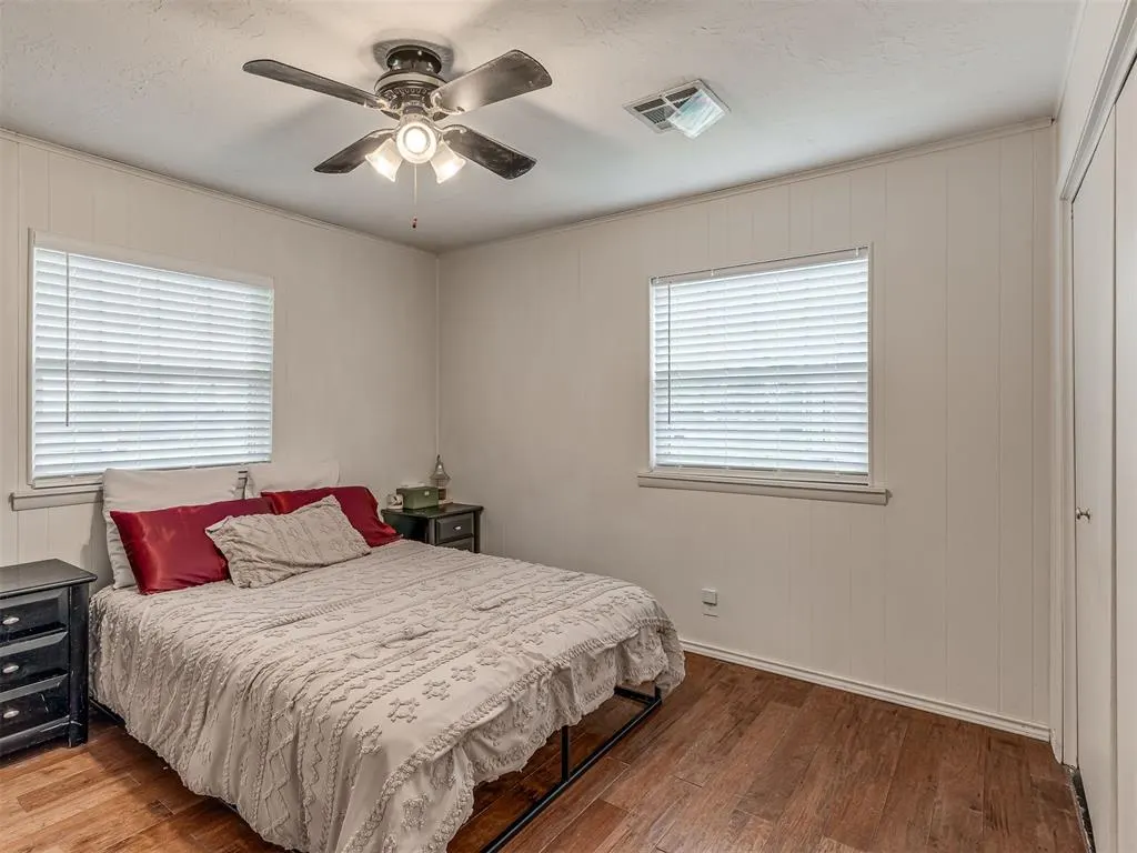 Photo 14 — 105 NW 7th Street, Minco, OK 73059