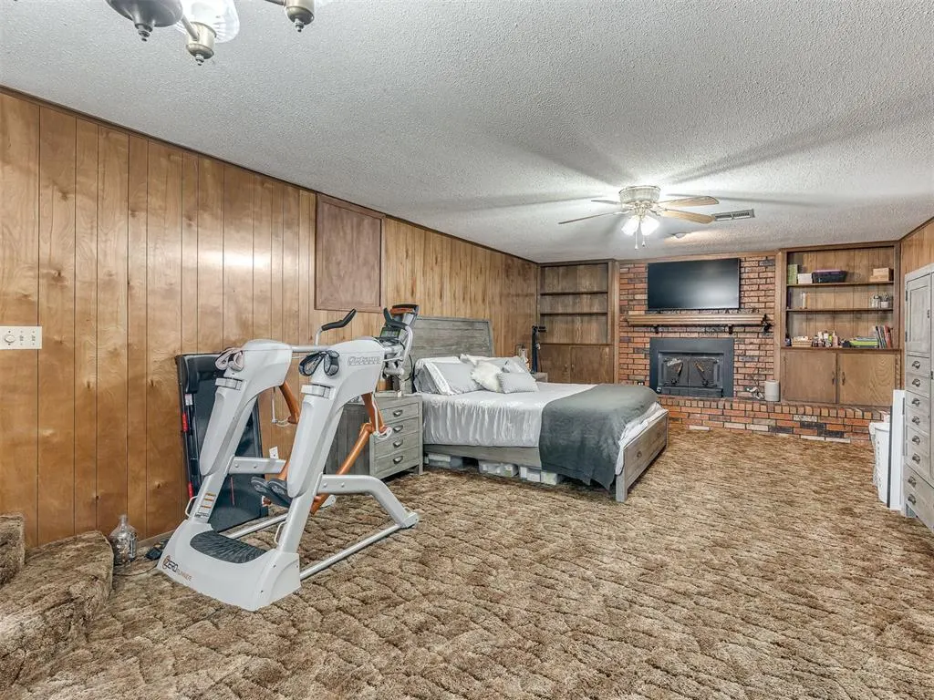 Photo 22 — 105 NW 7th Street, Minco, OK 73059