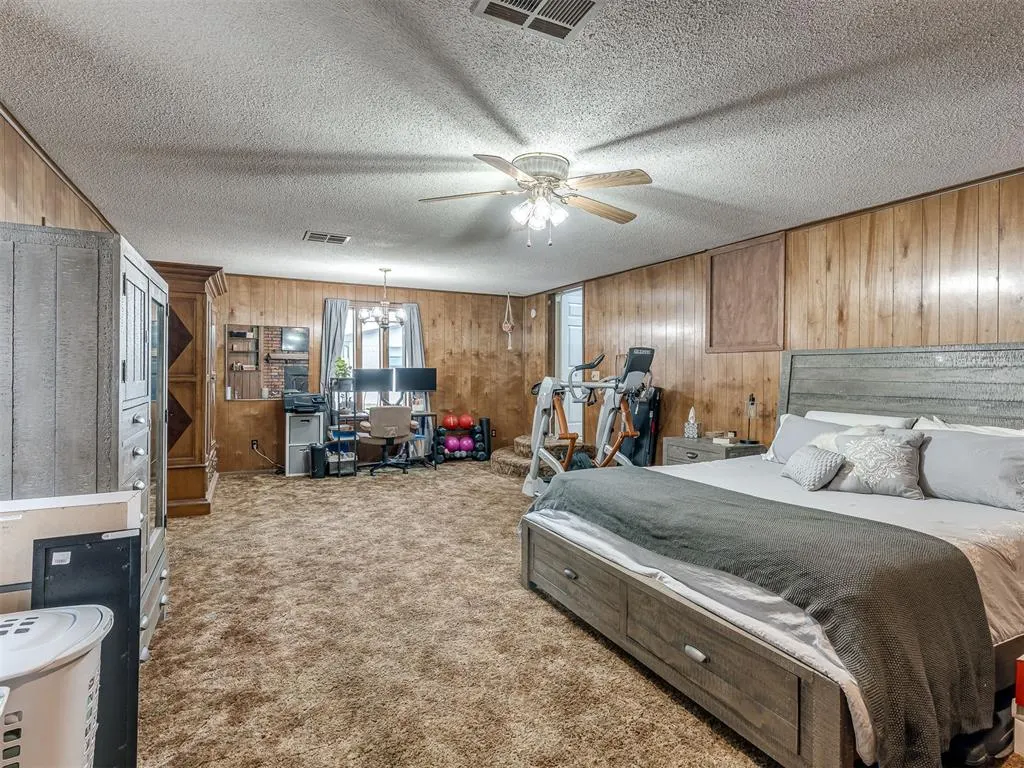 Photo 24 — 105 NW 7th Street, Minco, OK 73059