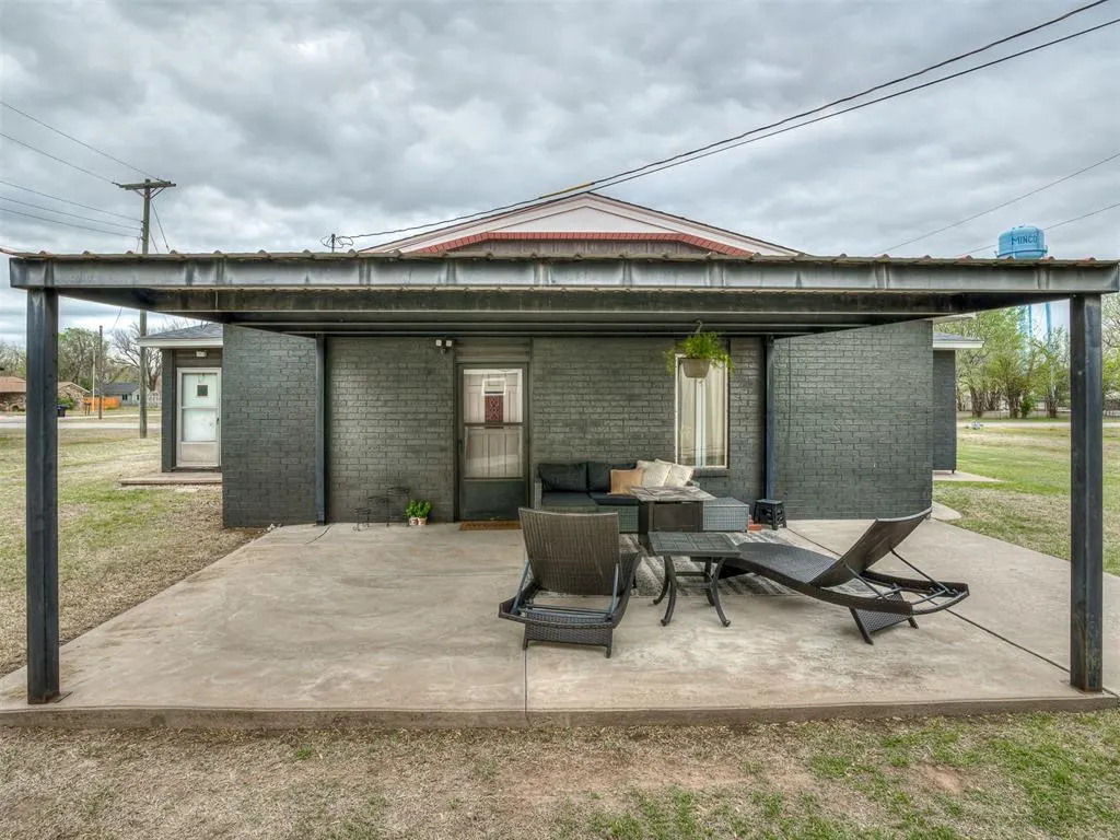 Photo 29 — 105 NW 7th Street, Minco, OK 73059
