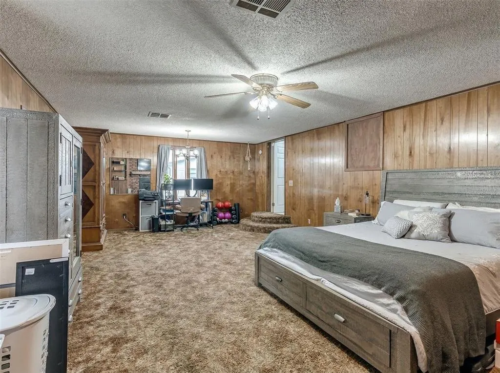 Photo 23 — 105 NW 7th Street, Minco, OK 73059