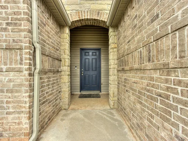 Photo 3 — 1832 Sloane Drive, Oklahoma City, OK 73127