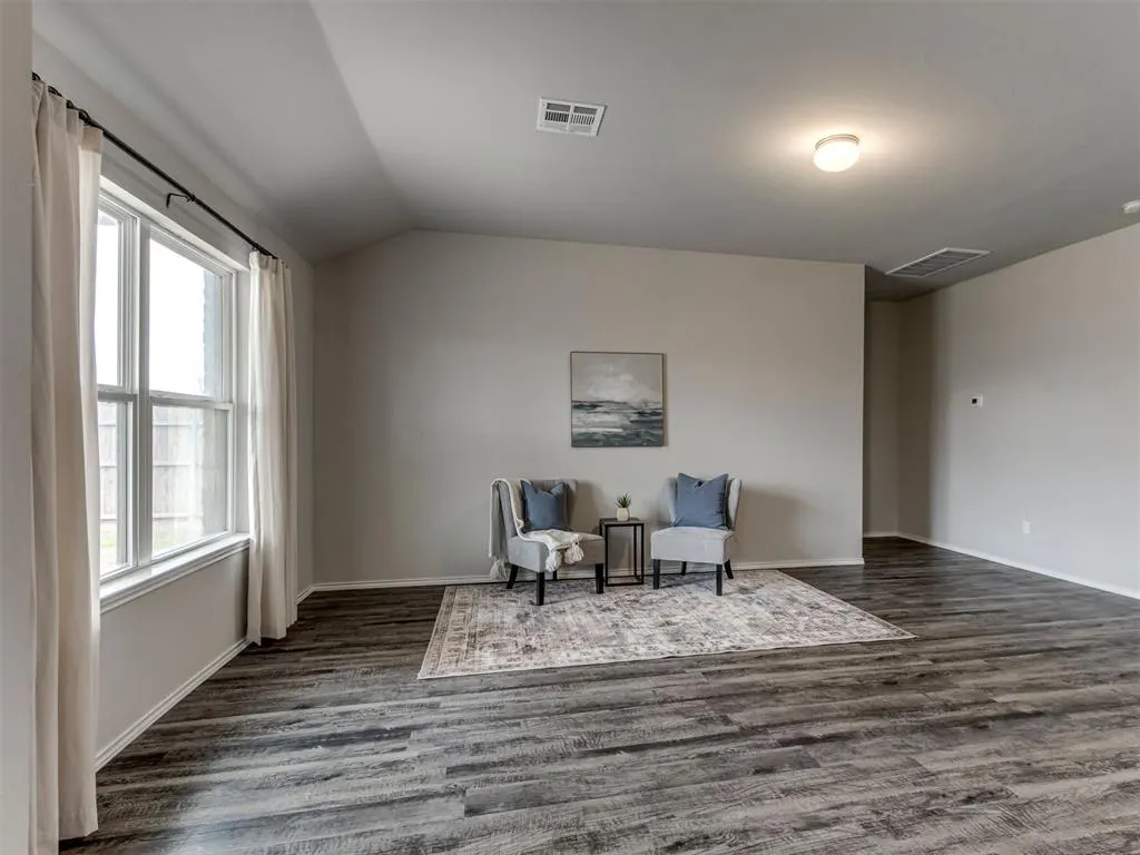 Photo 6 — 1832 Sloane Drive, Oklahoma City, OK 73127