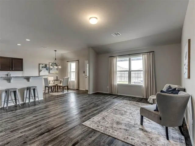Photo 7 — 1832 Sloane Drive, Oklahoma City, OK 73127