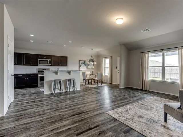 Photo 8 — 1832 Sloane Drive, Oklahoma City, OK 73127