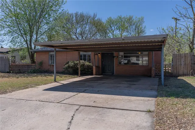 Photo 3 — 2309 Trosper Place, Oklahoma City, OK 73115
