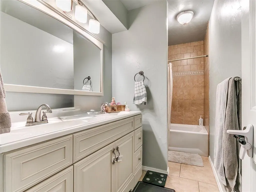 Photo 32 — 3804 NE 140th Street, Edmond, OK 73013