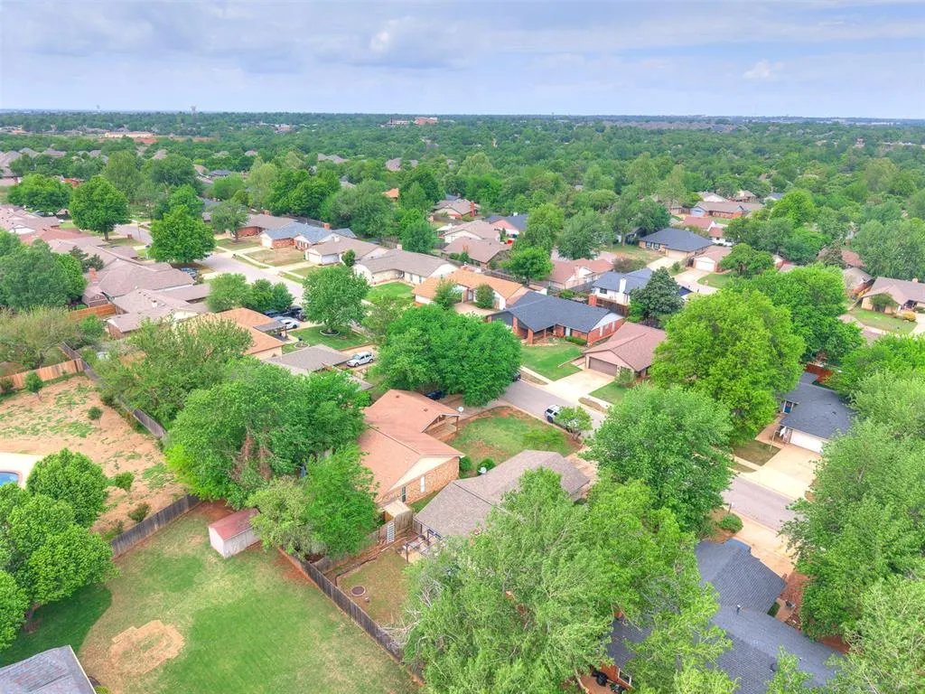 Photo 39 — 3804 NE 140th Street, Edmond, OK 73013