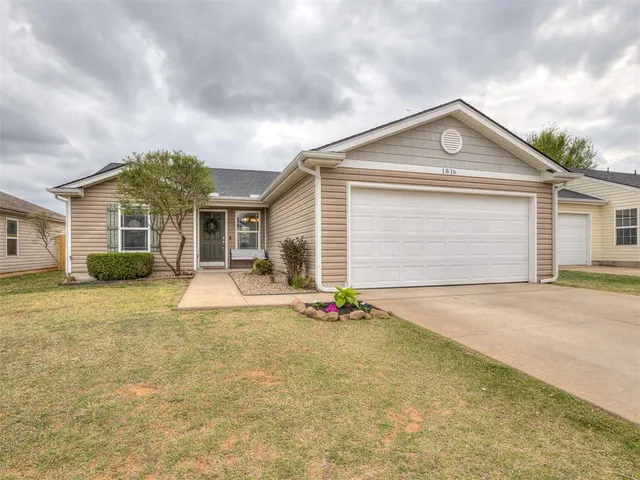 Front exterior — 1816 NW 144th Terrace, Edmond, OK 73013