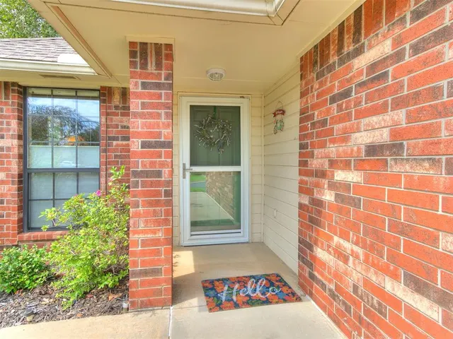 Photo 3 — 3300 Heather Glen Drive, Norman, OK 73072
