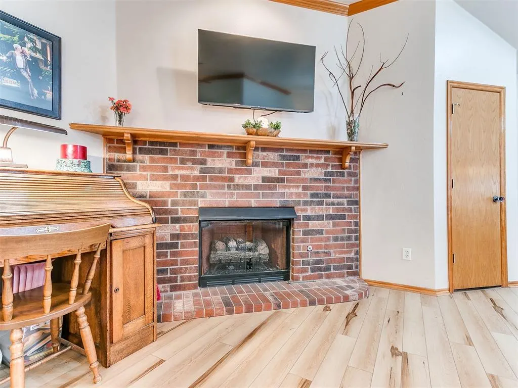 Photo 5 — 3300 Heather Glen Drive, Norman, OK 73072