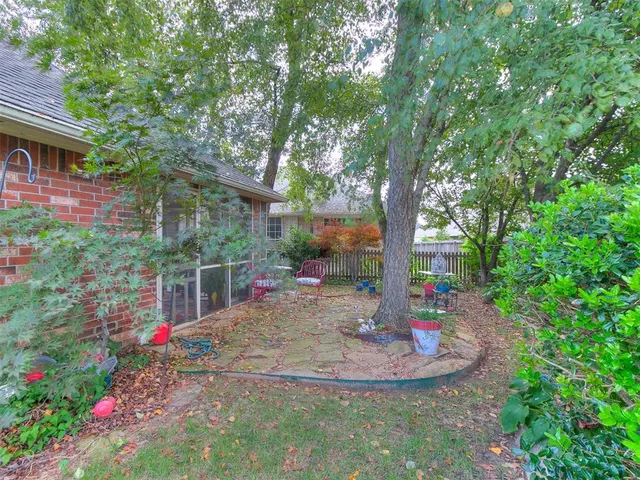 Photo 8 — 3300 Heather Glen Drive, Norman, OK 73072