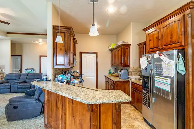 Photo 6 — 1414 Limestone Way, Elgin, OK 73538