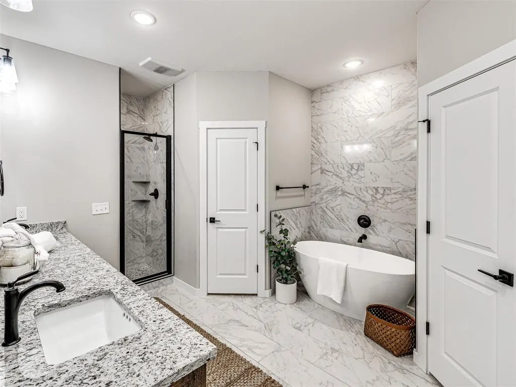 Photo 2 — 4529 Red Bird Road, Shawnee, OK 74804