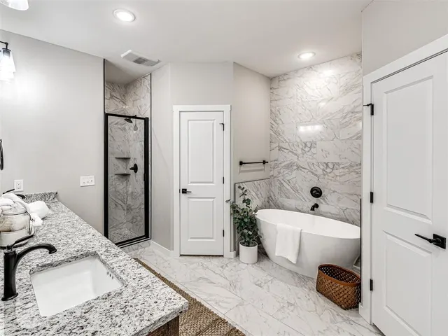 Photo 2 — 4529 Red Bird Road, Shawnee, OK 74804