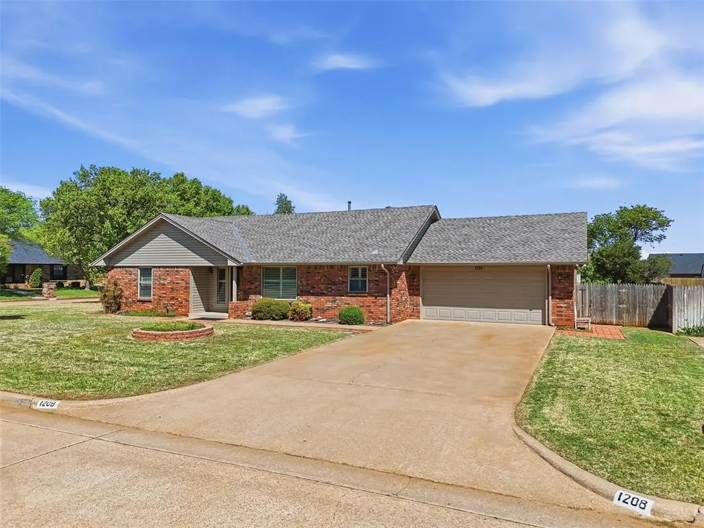 Photo 3 — 1208 Francis Lane, Kingfisher, OK 73750