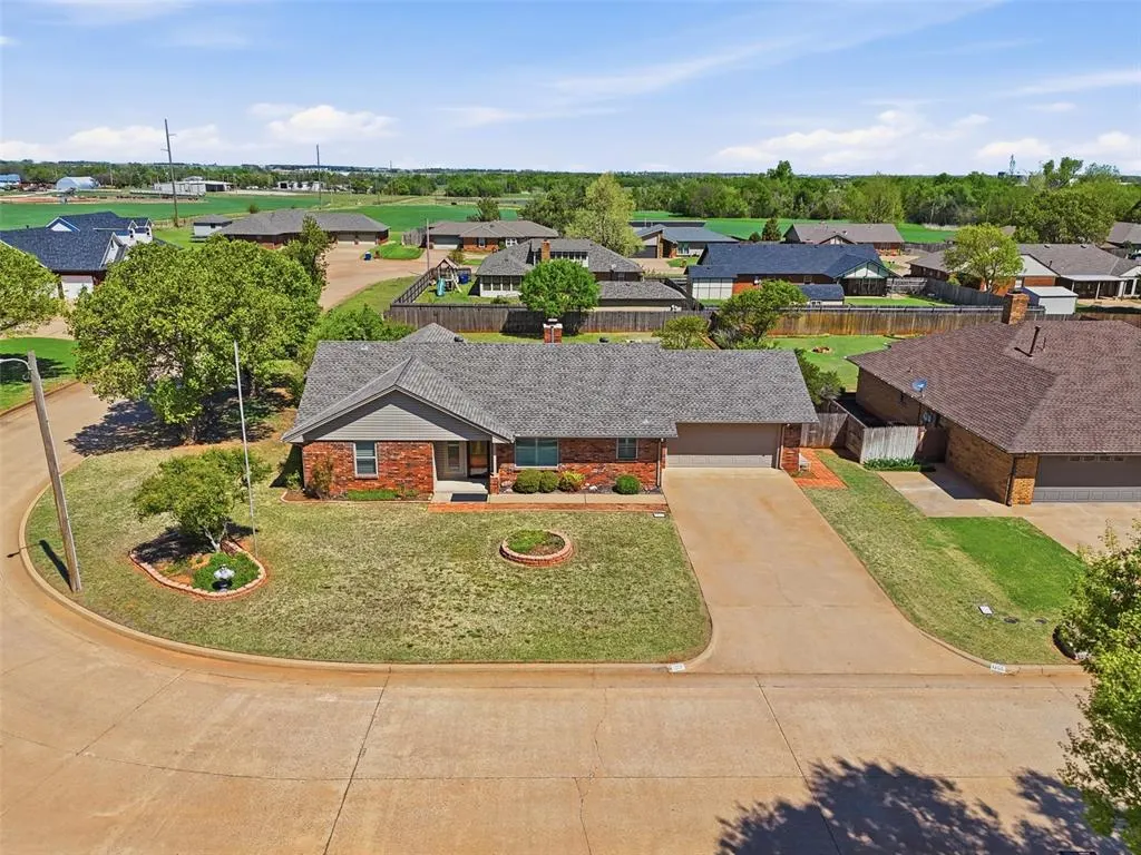 Photo 7 — 1208 Francis Lane, Kingfisher, OK 73750
