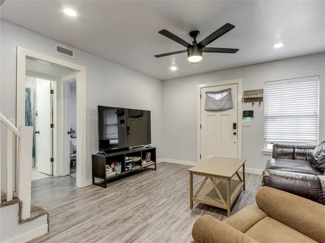 Photo 4 — 4802 N Beaver Avenue, Bethany, OK 73008