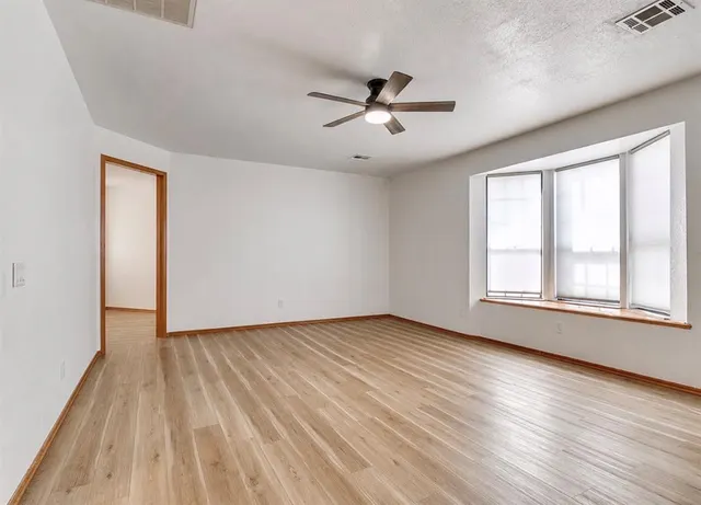 Photo 8 — 12916 Oak Hill Drive, Piedmont, OK 73078