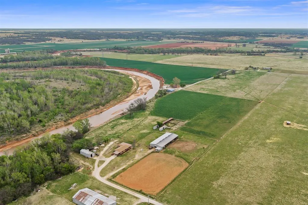 Photo 49 — 12333 N County Road 3165, Pauls Valley, OK 73075