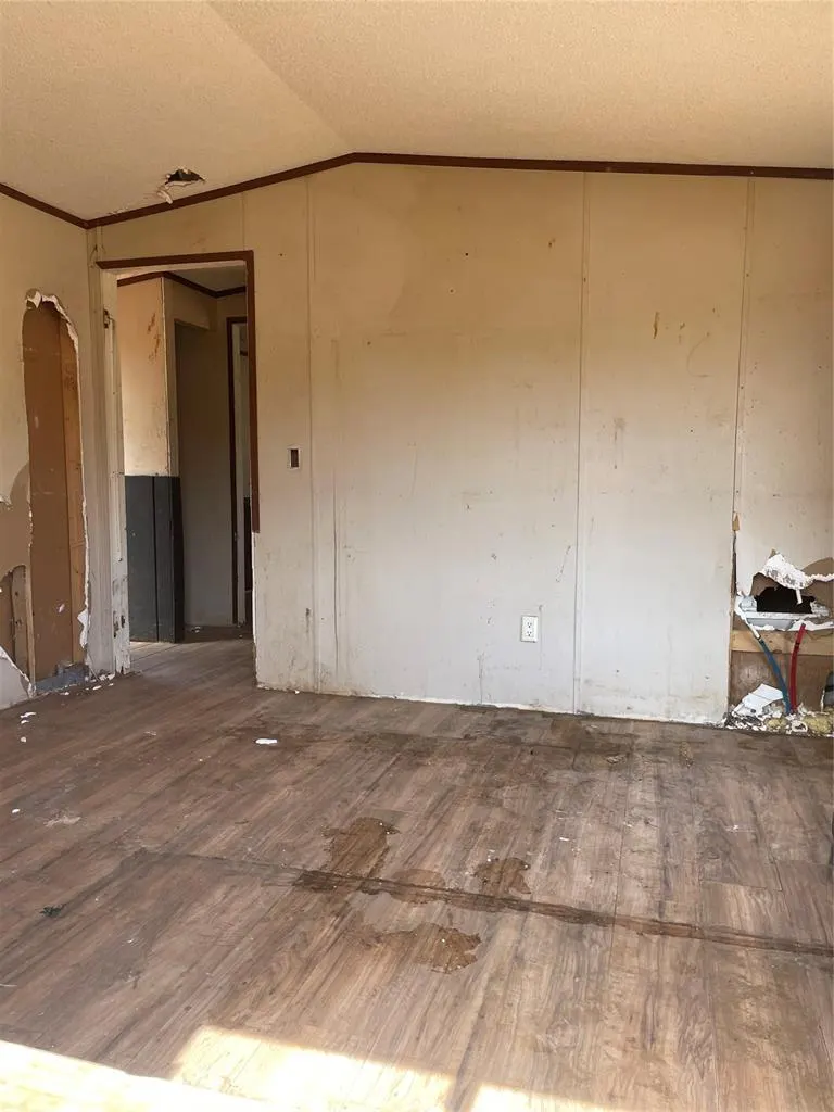 Photo 10 — 29360 Fishmarket Road, Macomb, OK 74852