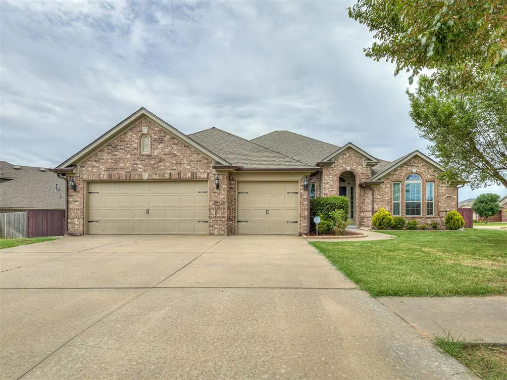 Front exterior — 18501 El Greco Drive, Edmond, OK 73012