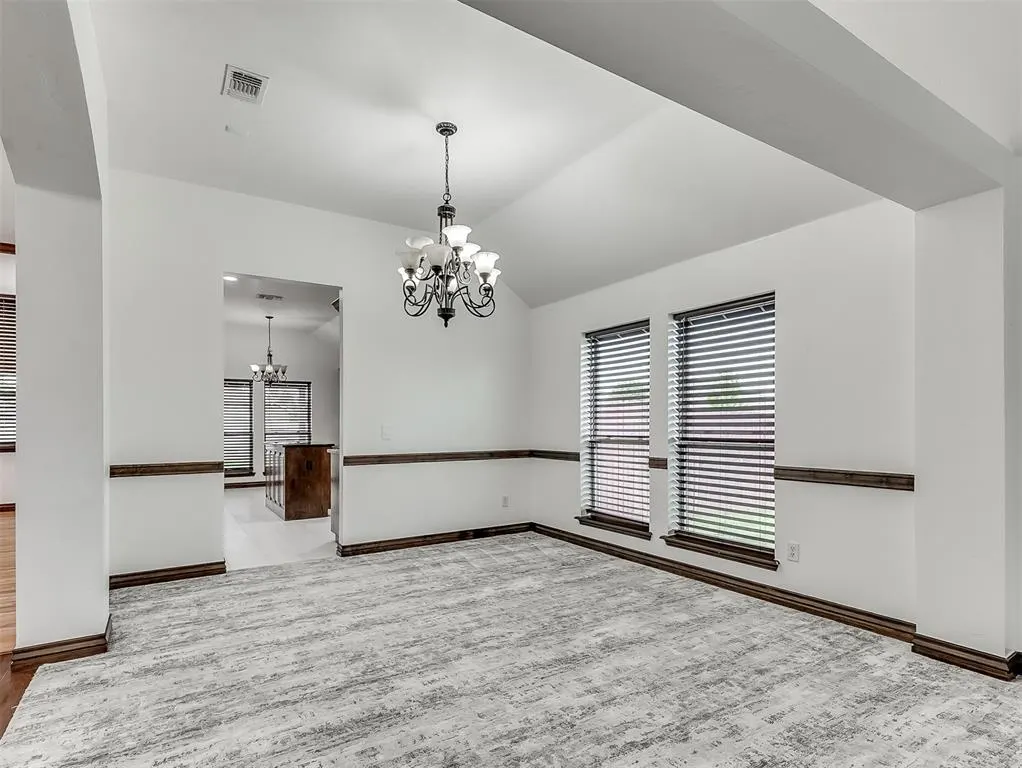 Photo 9 — 18501 El Greco Drive, Edmond, OK 73012