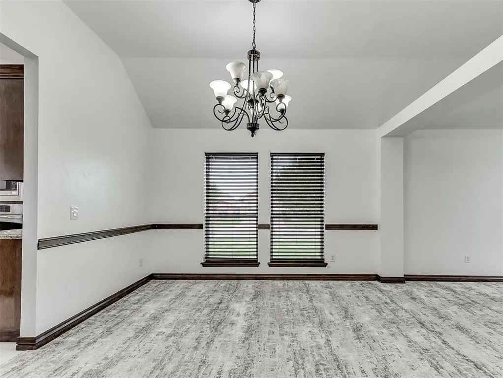 Photo 10 — 18501 El Greco Drive, Edmond, OK 73012