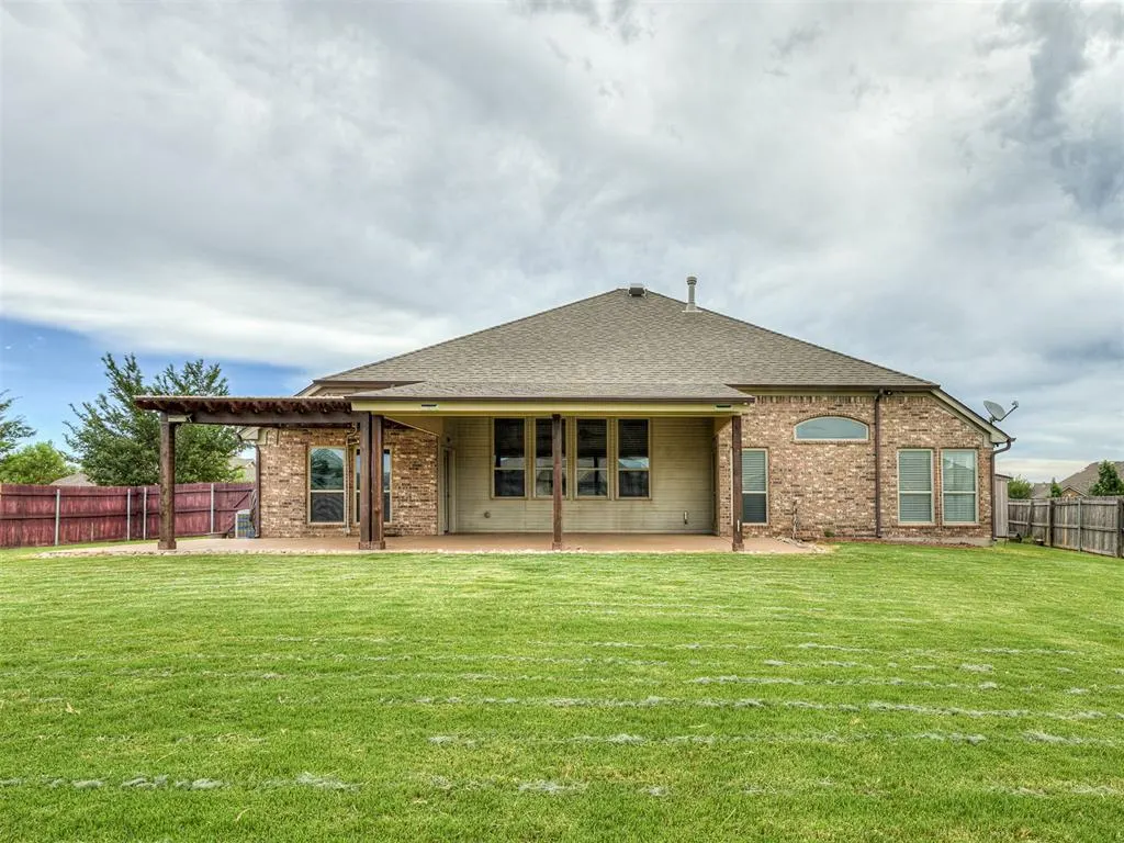 Photo 37 — 18501 El Greco Drive, Edmond, OK 73012