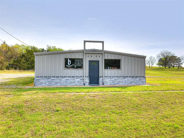 Photo 5 — 2908 N Highway 3 Highway, Seminole, OK 74868