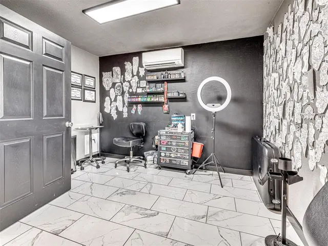 Photo 8 — 2908 N Highway 3 Highway, Seminole, OK 74868