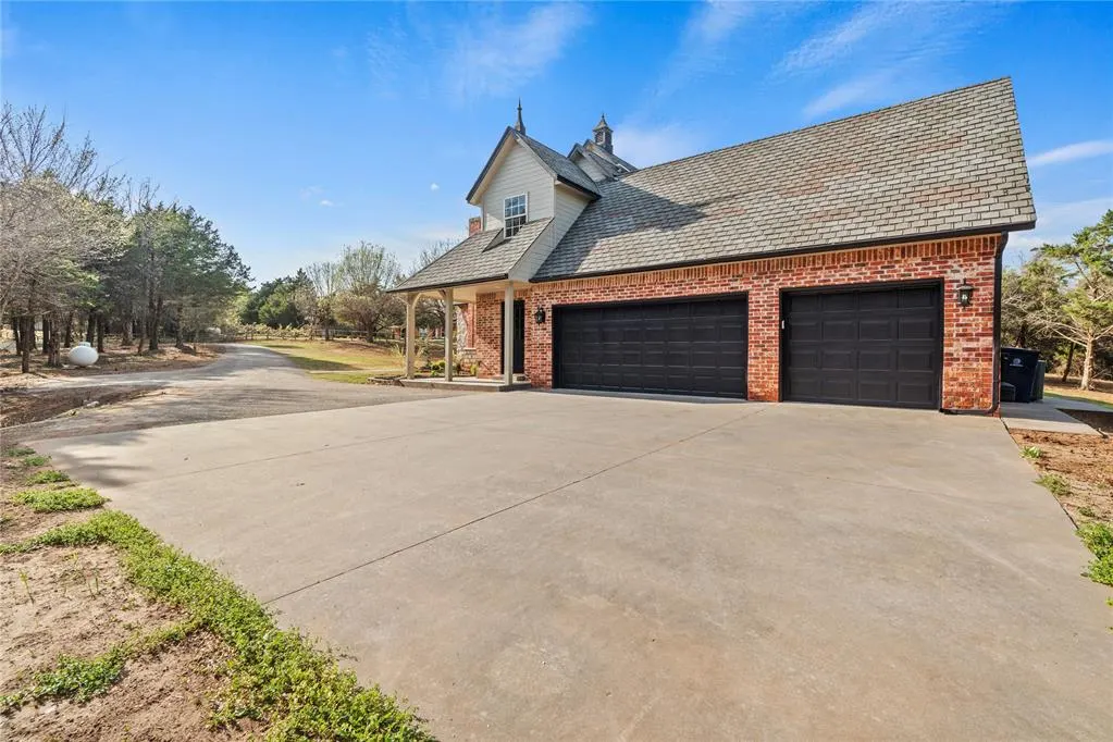 Photo 5 — 10212 Fawn Trail Road, Mustang, OK 73064