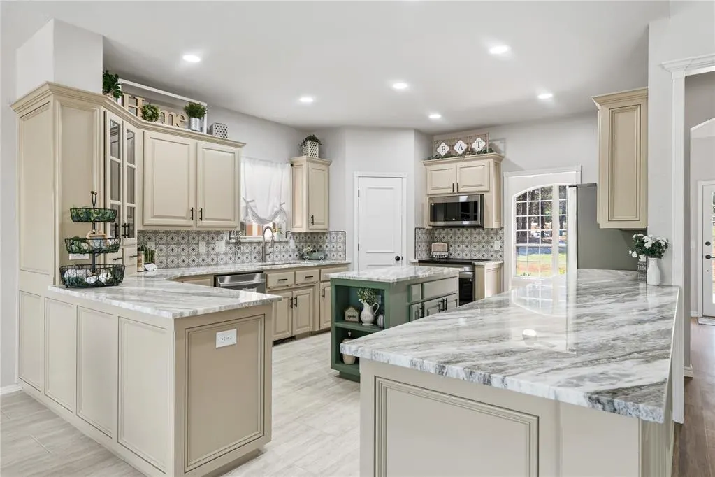 Photo 11 — 10212 Fawn Trail Road, Mustang, OK 73064