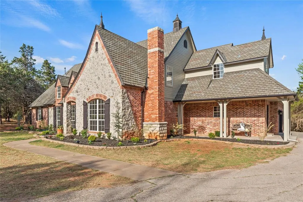 Photo 3 — 10212 Fawn Trail Road, Mustang, OK 73064