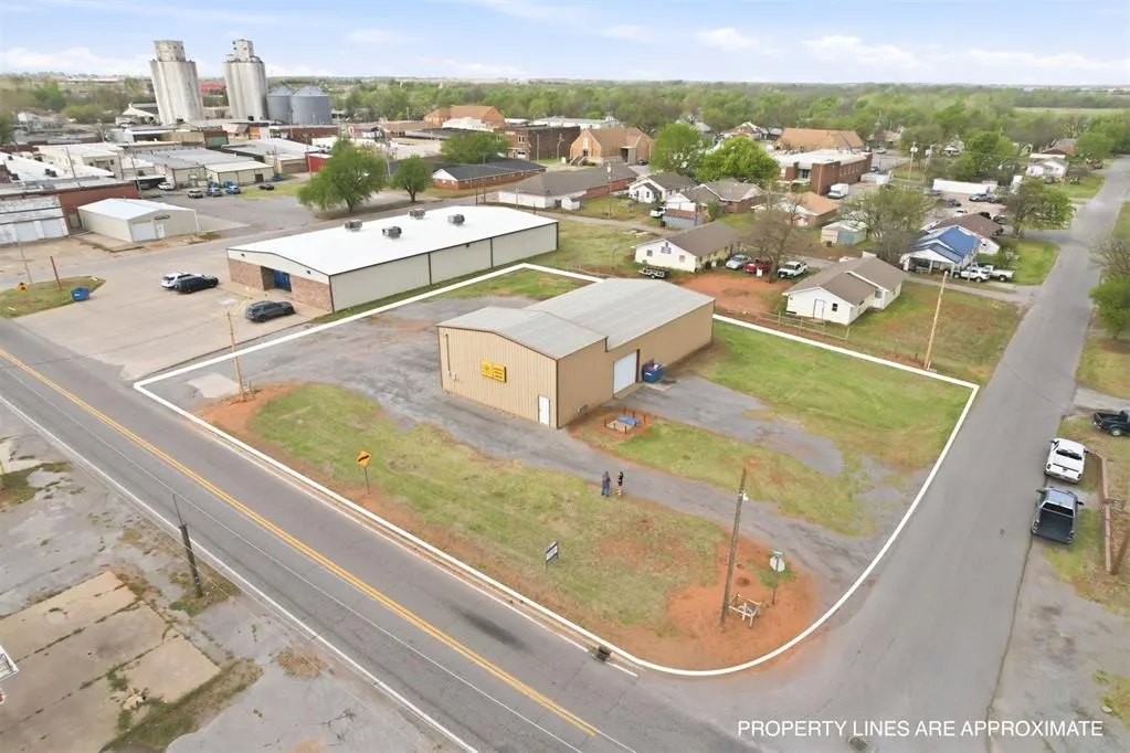 Photo 15 — 120 N Carnegie Street, Carnegie, OK 73015