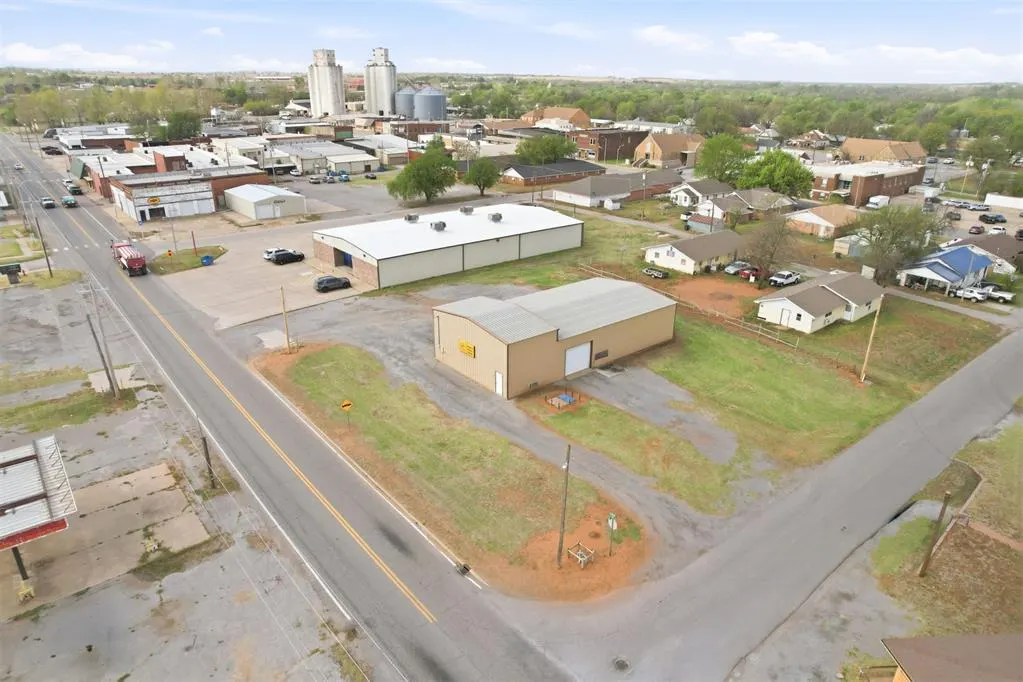 Photo 19 — 120 N Carnegie Street, Carnegie, OK 73015