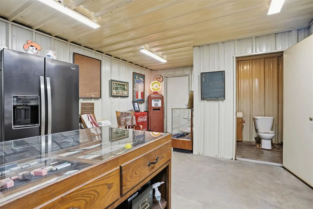 Photo 25 — 120 N Carnegie Street, Carnegie, OK 73015
