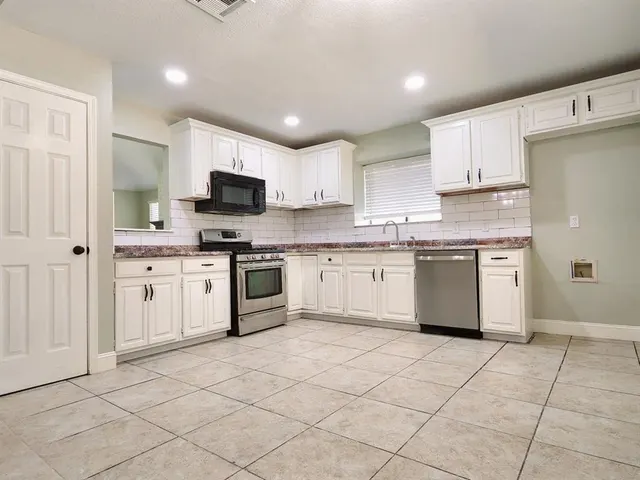 Photo 8 — 11703 Lorene Avenue, Midwest City, OK 73130