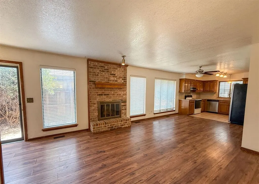 Photo 7 — 7019 N Spinnaker Lane, Oklahoma City, OK 73116