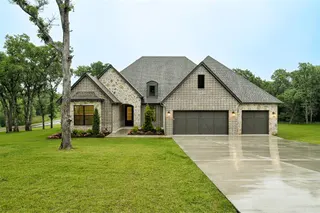 Sold home at 14132 Magnolia Lane
