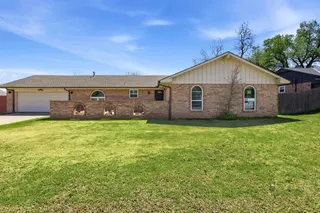 Sold home at 1924 E Willow Creek Terrace