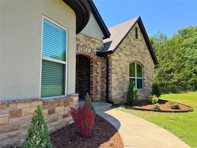 Photo 6 — 10060 E Stella Acres Lane, Oklahoma City, OK 73165
