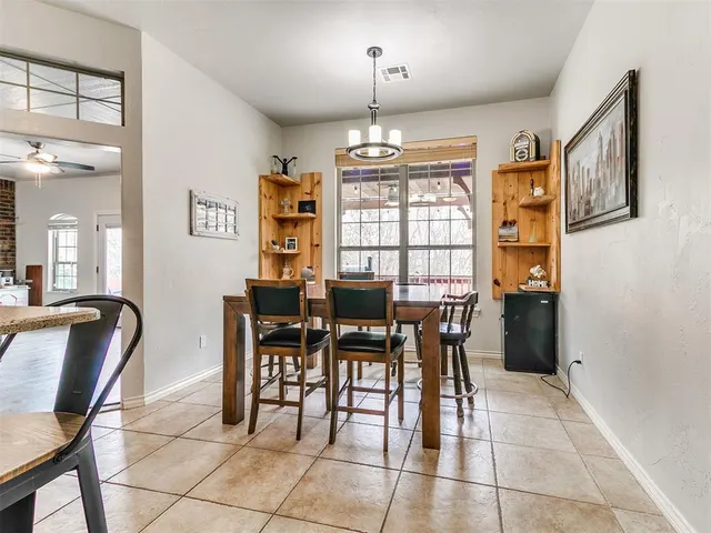 Photo 8 — 10801 NW 118th Place, Yukon, OK 73099