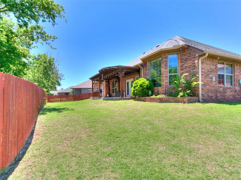 Photo 30 — 10801 NW 118th Place, Yukon, OK 73099