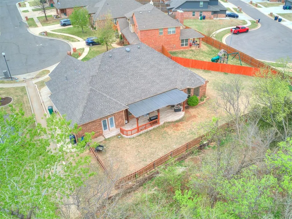 Photo 35 — 10801 NW 118th Place, Yukon, OK 73099