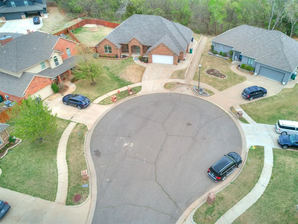 Photo 37 — 10801 NW 118th Place, Yukon, OK 73099