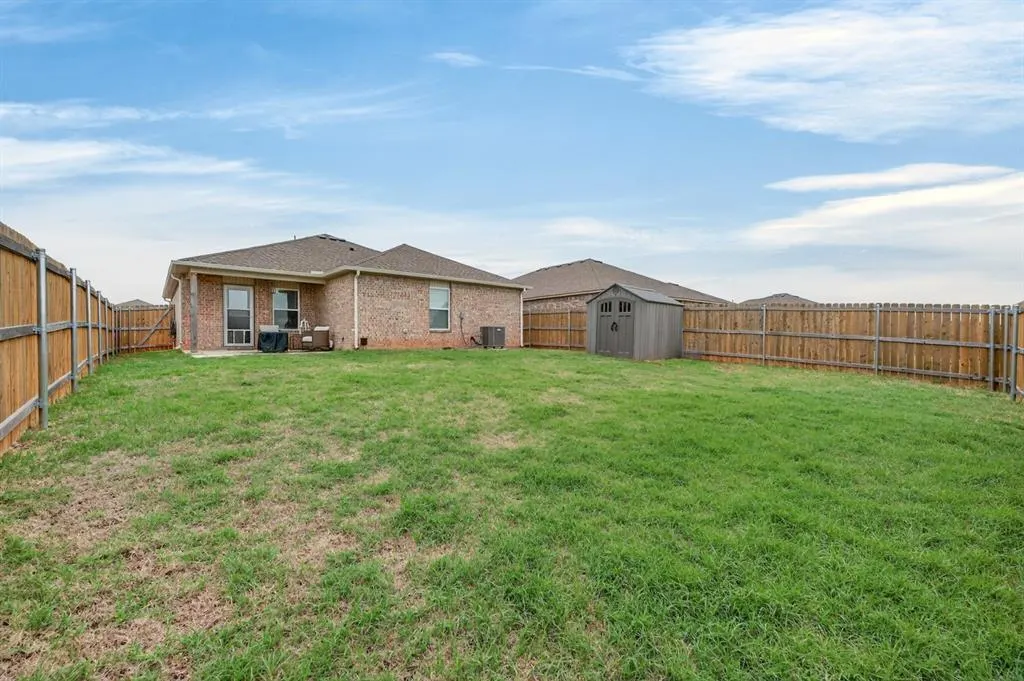 Photo 26 — 11613 NW 95th Street, Yukon, OK 73099